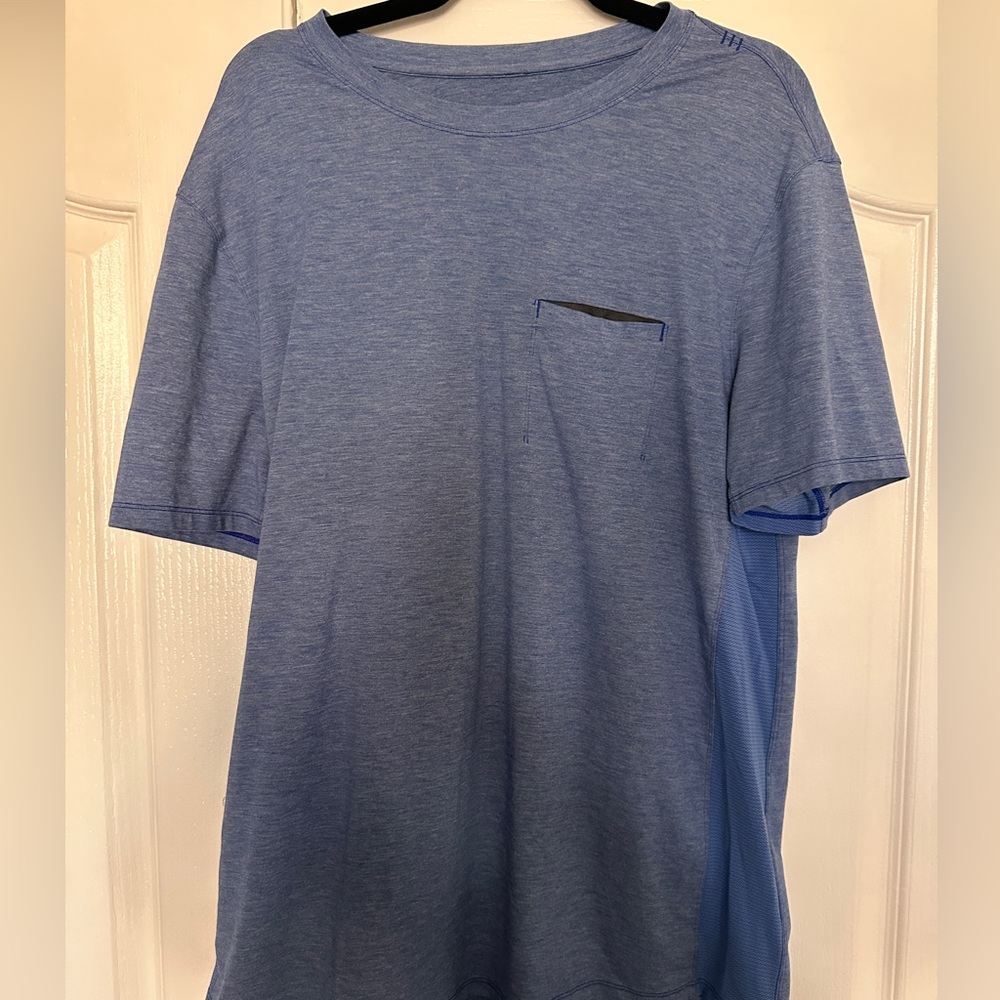 Lululemon Men’s pocket tee